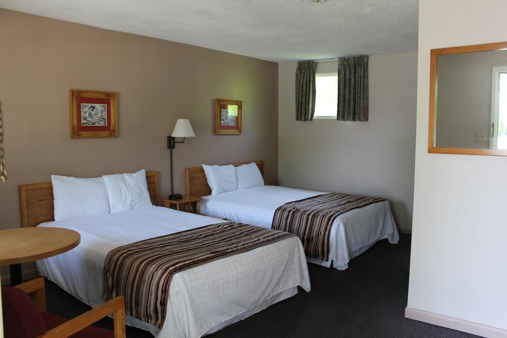 Colonial Resort-1000Islands Gananoque Eksteriør bilde